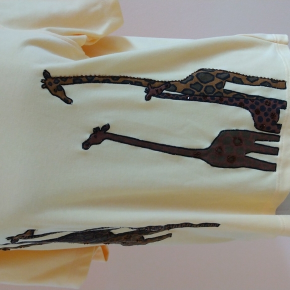 Eminent By Lisa  Size Small Yellow Top. - Picture 2 of 6